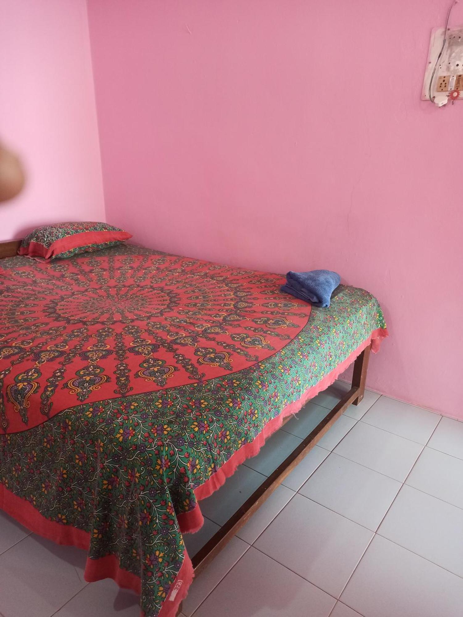 Om Ganesh Naik Guest House Arambol Exteriör bild